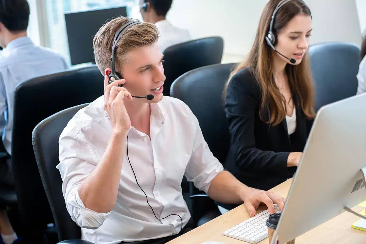 Pourquoi votre entreprise devrait envisager un système téléphonique professionnel