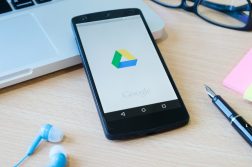 Comprendre Google Discover : maximisez votre visibilité en ligne !